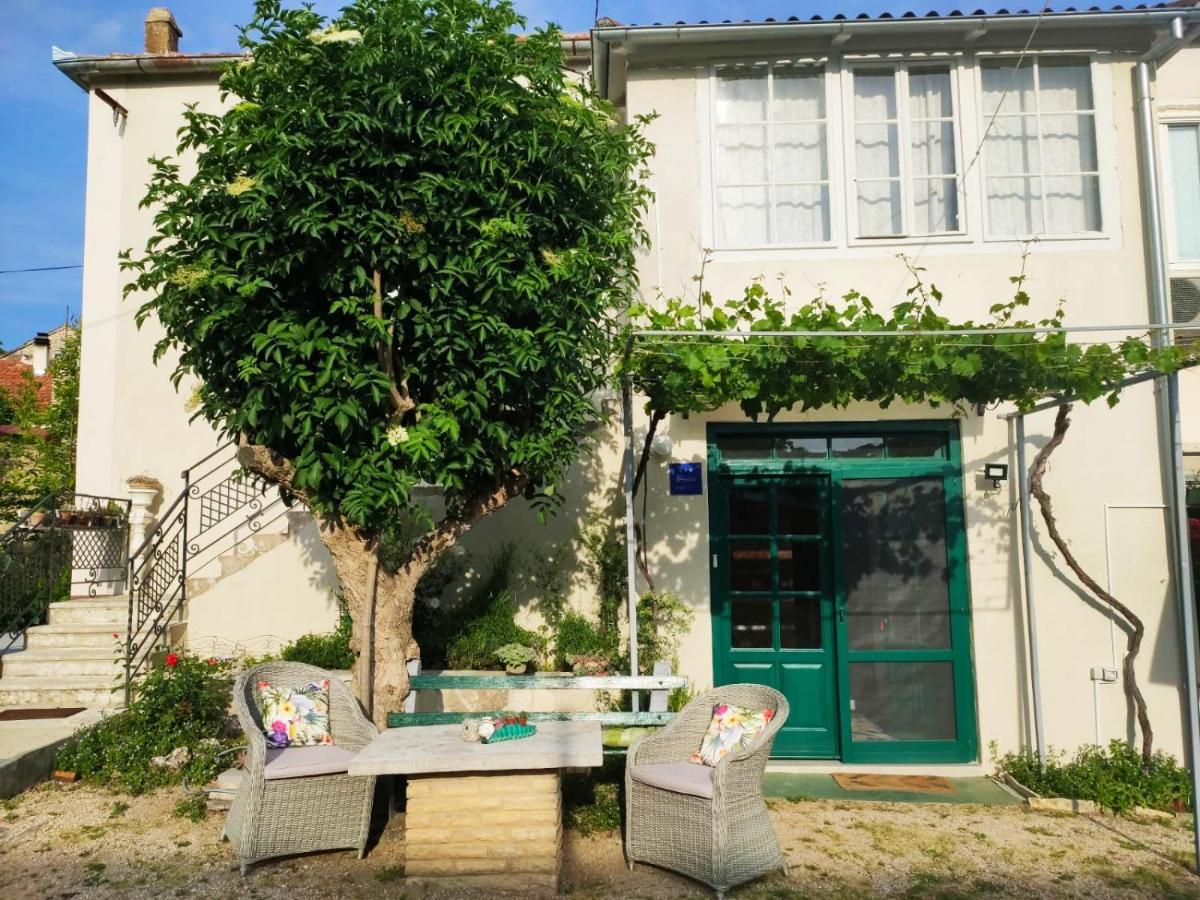 Apartment Nostalgija, Benkovac Luaran gambar