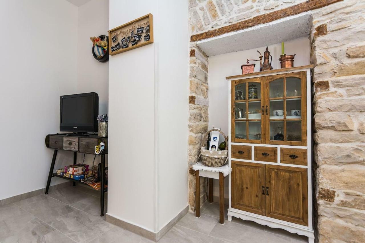 Apartment Nostalgija, Benkovac Luaran gambar