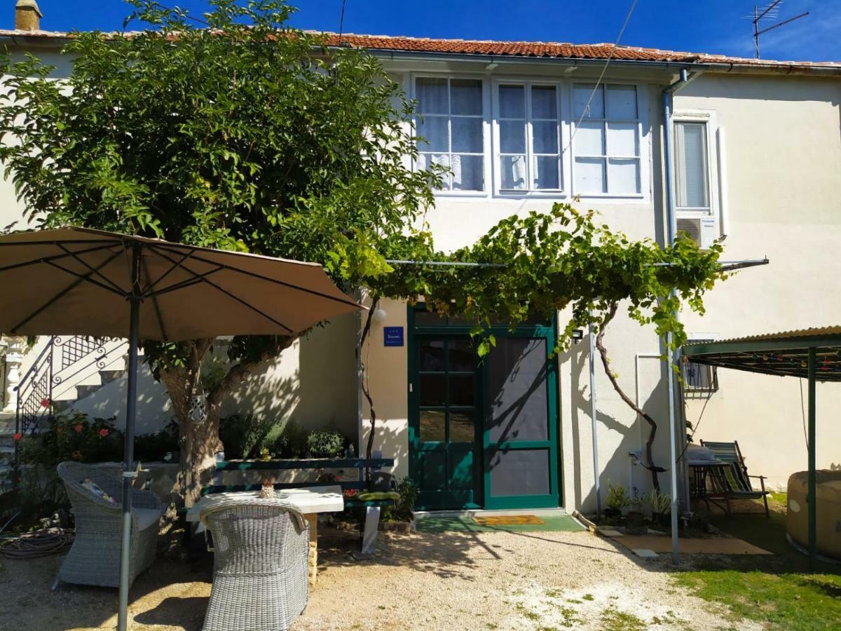 Apartment Nostalgija, Benkovac Luaran gambar